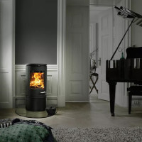 Piec wolnostojący żeliwny MORSO 7840 na niskiej podstawie 7,3kW