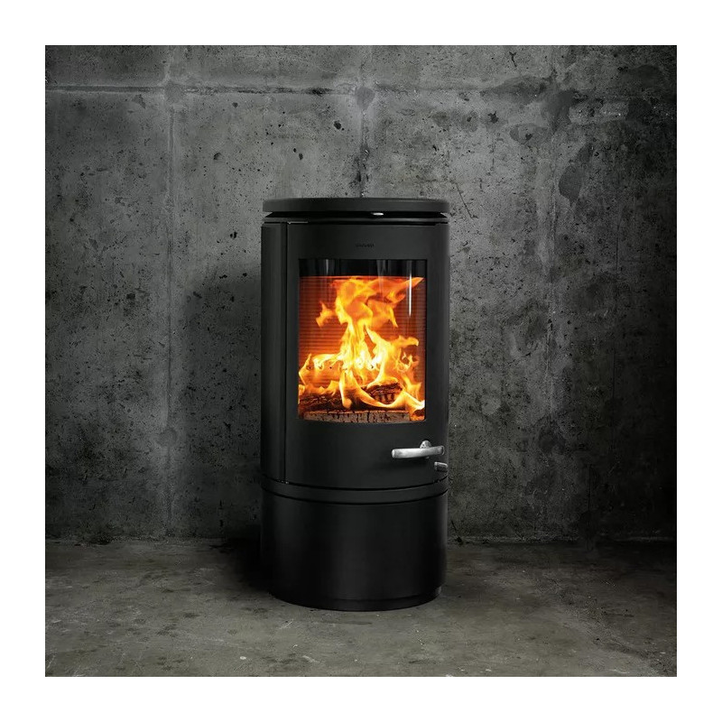 Piec wolnostojący żeliwny MORSO 7840 na niskiej podstawie 7,3kW
