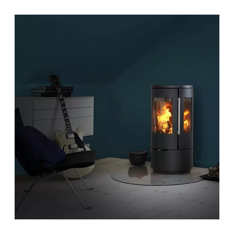 Piec wolnostojący żeliwny MORSO 7440 na niskiej podstawie 4,3kW