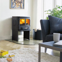 Piec wolnostojący żeliwny MORSO 2140 na szerokich nogach 5,5kW
