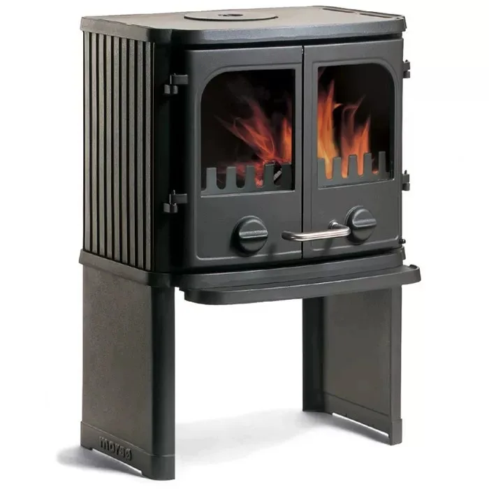 Piec wolnostojący żeliwny MORSO 2140 na szerokich nogach 5,5kW