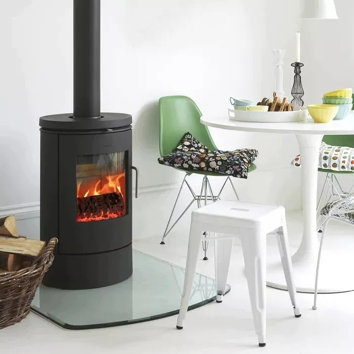 piec-wolnostojacy-zeliwny-morso-6140-na-niskiej-podstawie-5-8kw-4.jpg