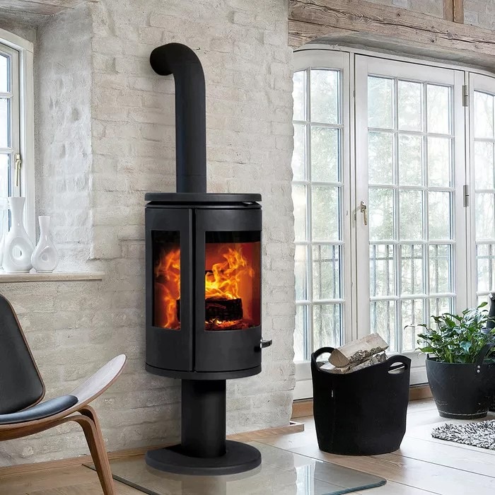 Piec wolnostojący żeliwny MORSO 7948 na nodze 7,3kW