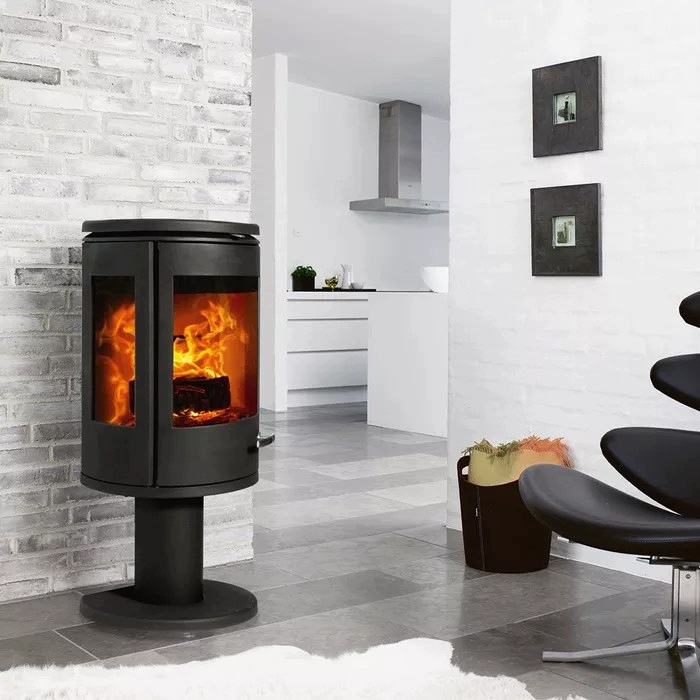 Piec wolnostojący żeliwny MORSO 7948 na nodze 7,3kW